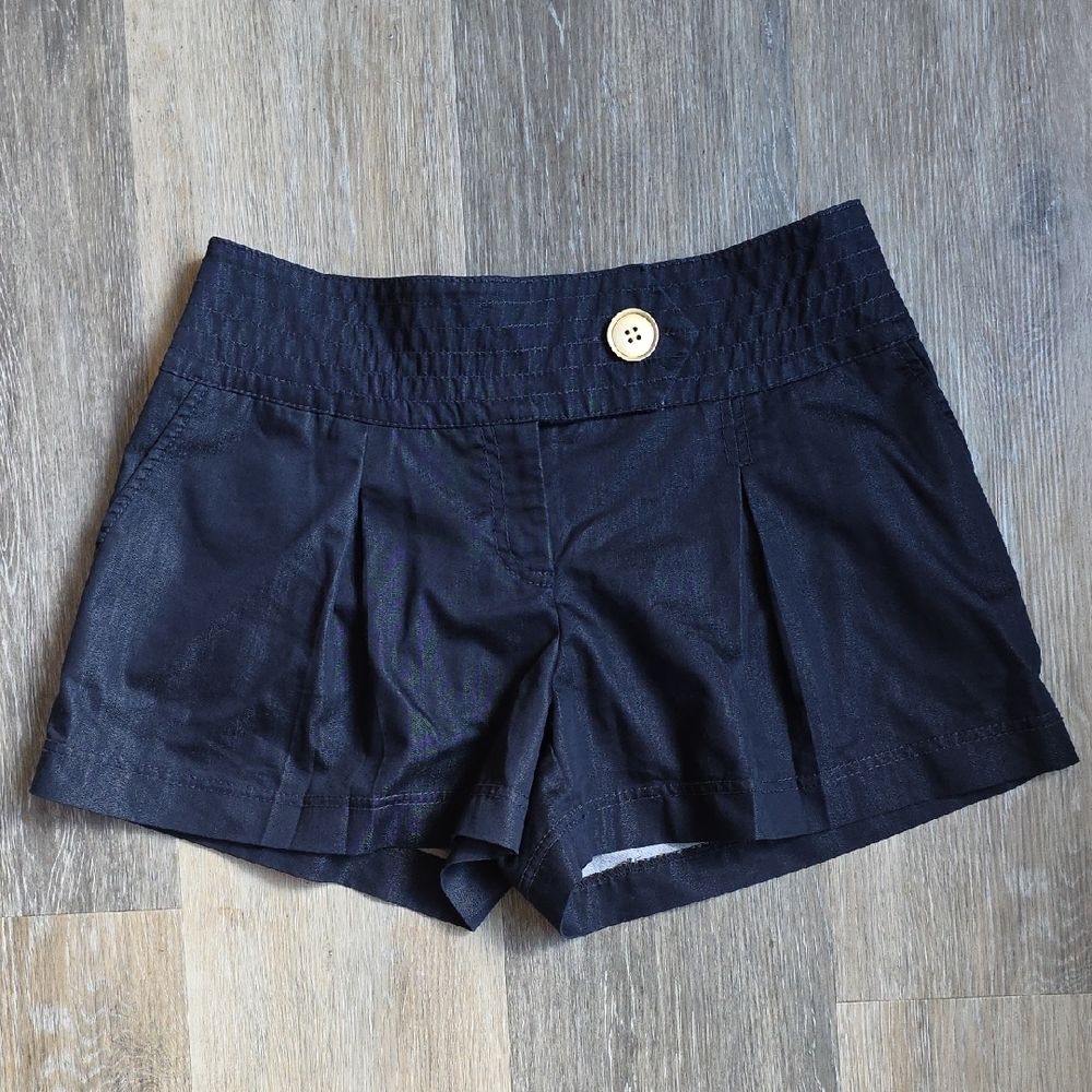 Cache Pleated Shorts with Button